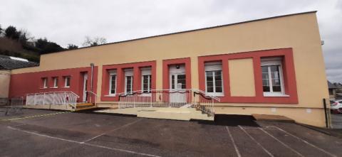 Rénovation de l'école de Saint Pierre du Vauvray par Caroline Thibault architecte